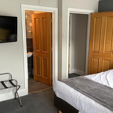 Jeffersons Hotel & Serviced Apartments (Adults Only) Barrow-in-Furness Chambre photo