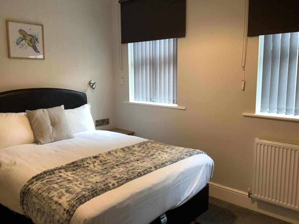 Jeffersons Hotel & Serviced Apartments (Adults Only) Barrow-in-Furness Extérieur photo