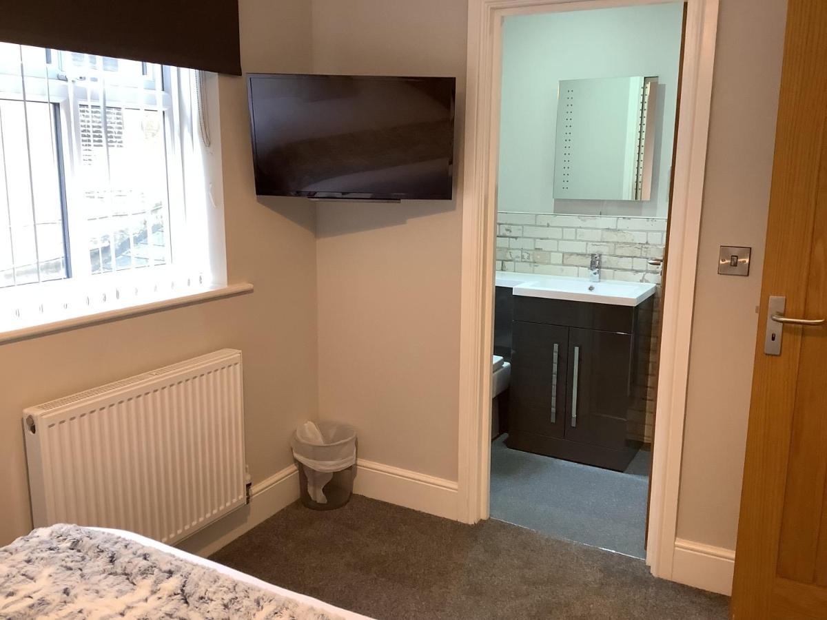 Jeffersons Hotel & Serviced Apartments (Adults Only) Barrow-in-Furness Extérieur photo