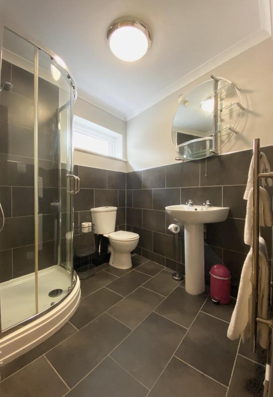 Jeffersons Hotel & Serviced Apartments (Adults Only) Barrow-in-Furness Chambre photo