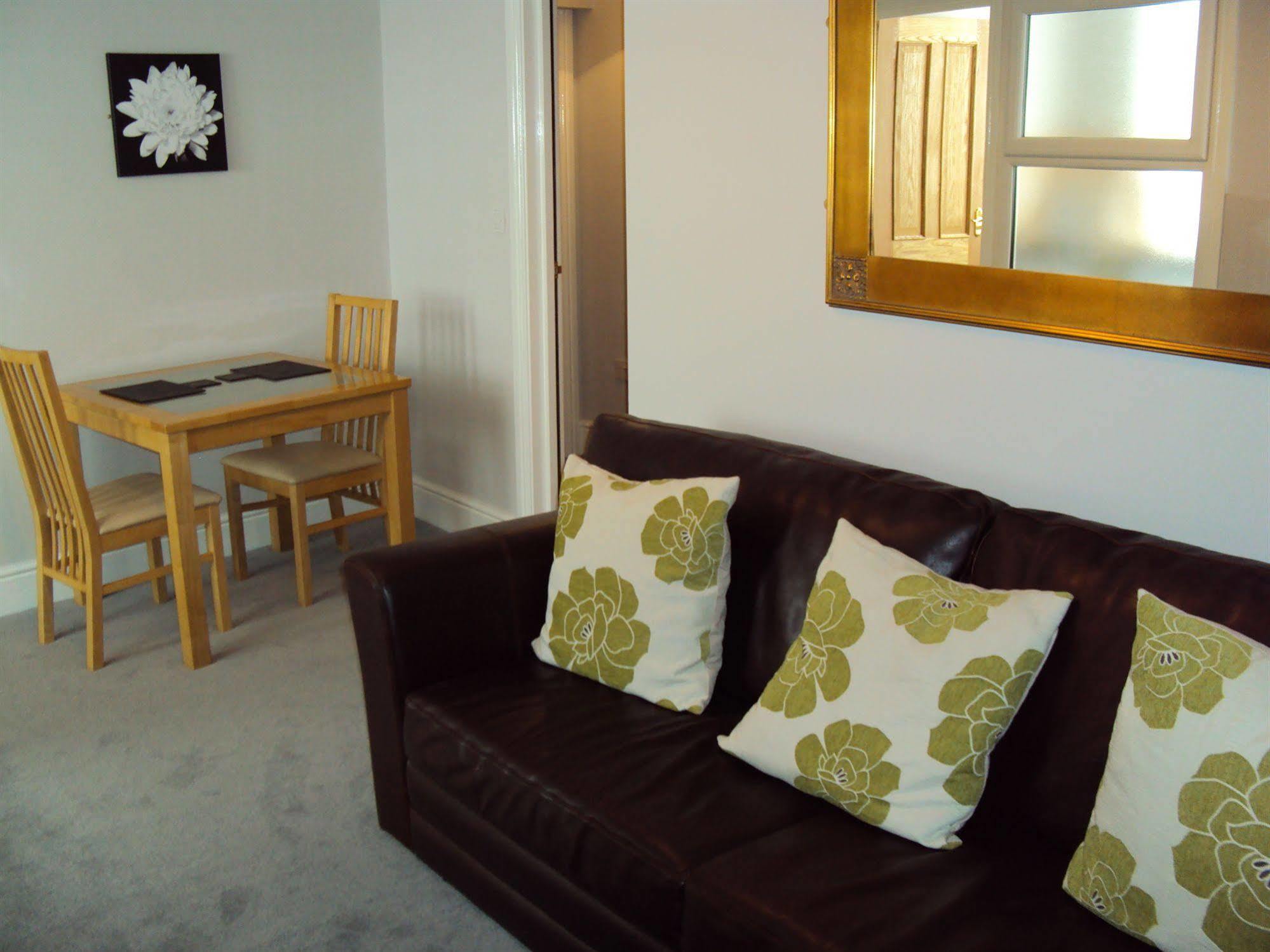 Jeffersons Hotel & Serviced Apartments (Adults Only) Barrow-in-Furness Extérieur photo